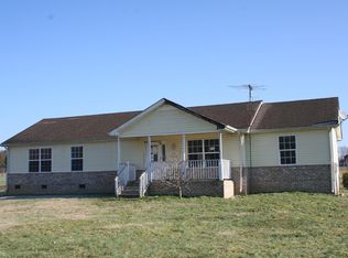 520 Middle Fork Rd, Hartsville, TN 37074