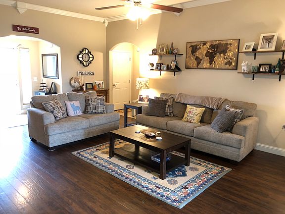 4th image of 412 E Meadow Wood Ln