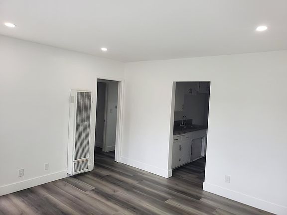 4th image of 1557 W 145th St APT B
