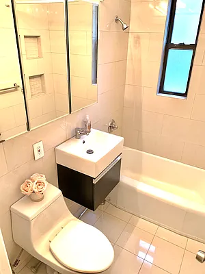 Sold by Hauseit LLC | media 5