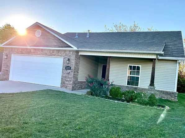1177 S Springfield Dr, Fayetteville, AR 72704