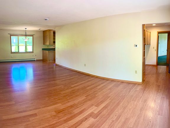 5th image of 1031 Richards Ave APT 4
