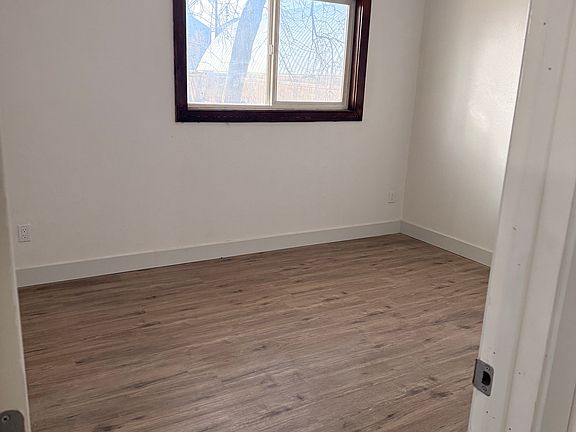 5th image of 41 S 1190 W