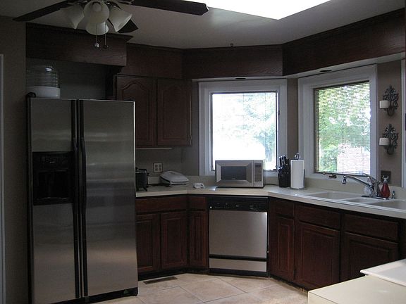 5th image of 5805 Tajo Ave