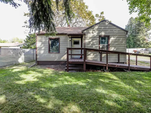 819 Warner Ave, Lewiston, ID 83501