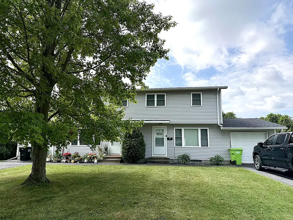 227 & 229 Bartlett Ave #229