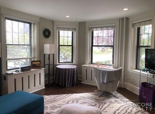122 Riverway APT 2, Boston, MA 02215