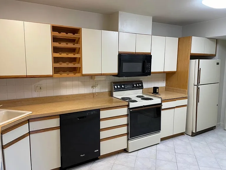 1850 Beacon St #201 — Photo 2