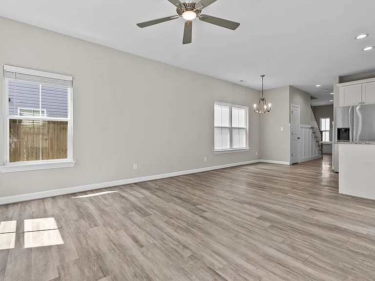 104 S Palm Ave — Photo 22