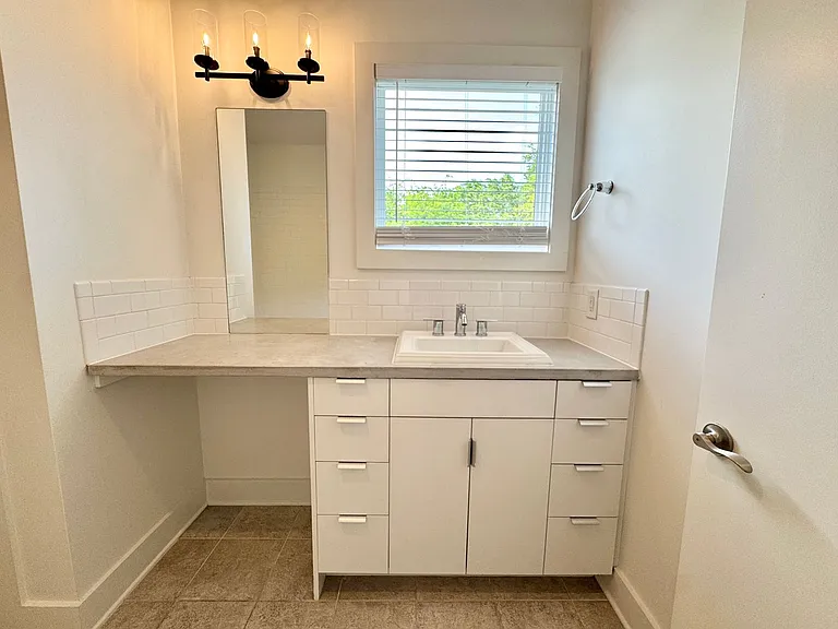 5706 Burgess Ave — Photo 25