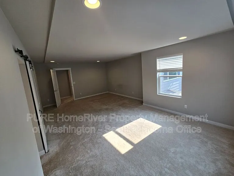 11618 SE 197th Pl — Photo 35