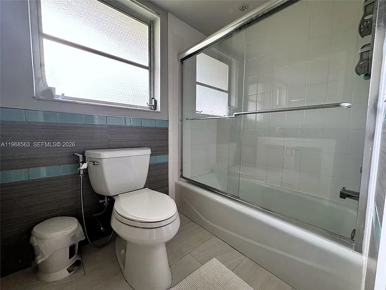 901 W Cypress Ln #201 — Photo 12