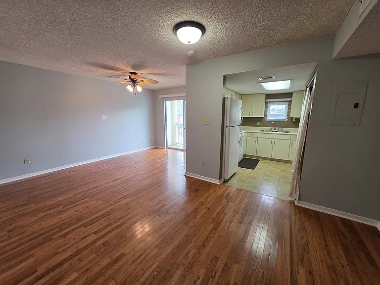 317 Hayden Rd #6 — Photo 2