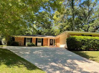 2220 Woodlawn Dr, Tallahassee, FL 32303