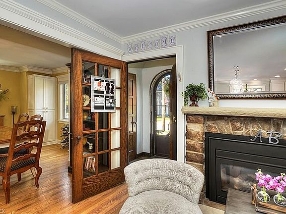 3rd image of 20851 Endsley Ave