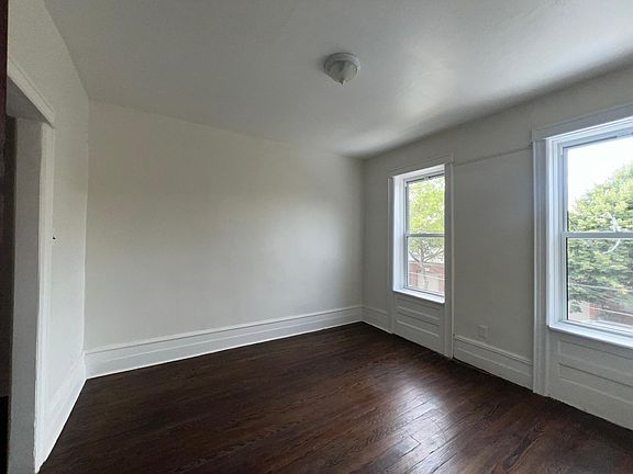 5th image of 6218 60th Dr Floor 2