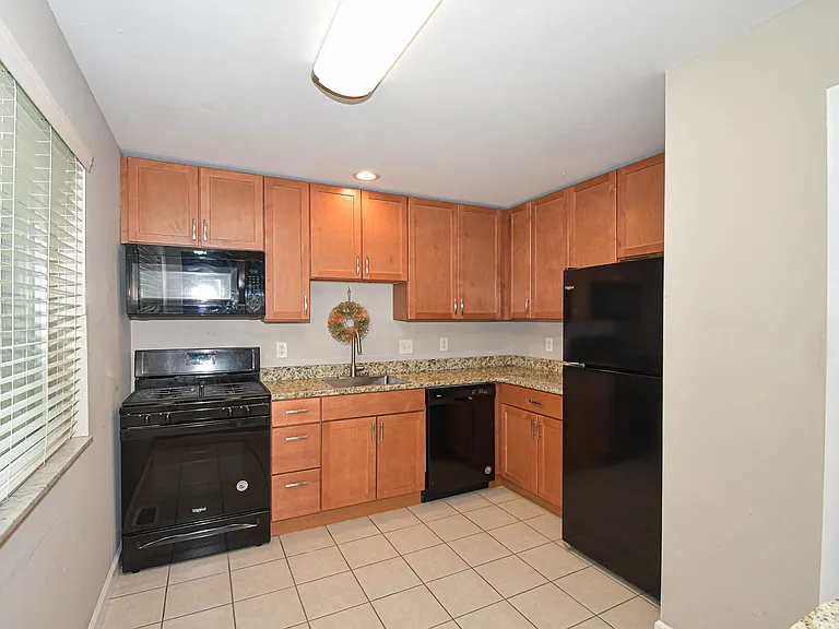 7359 Balson Ave — Photo 6