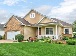 20 Clarmarc Ct, Frankenmuth, MI 48734