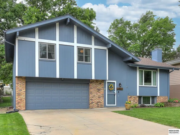 12917 Gertrude St, Omaha, NE 68138