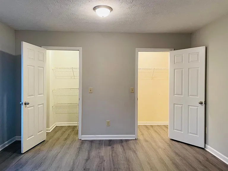 6592 Meadow Rue Dr — Photo 15