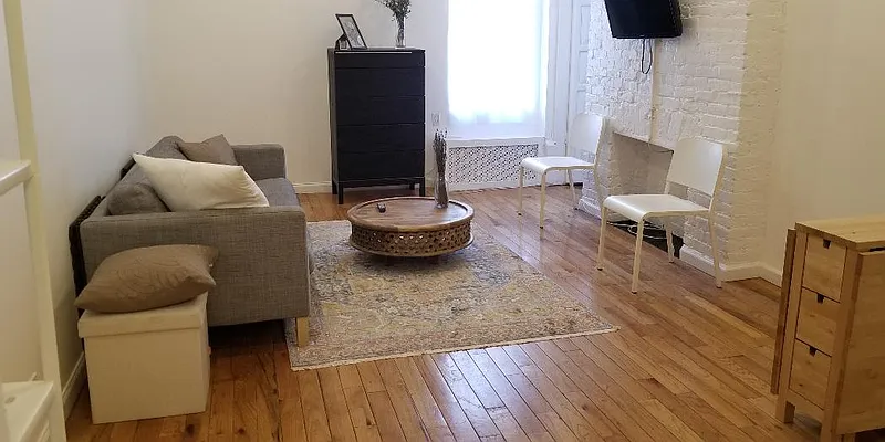 Rented by Susan J. Conaway, LREB | media 8