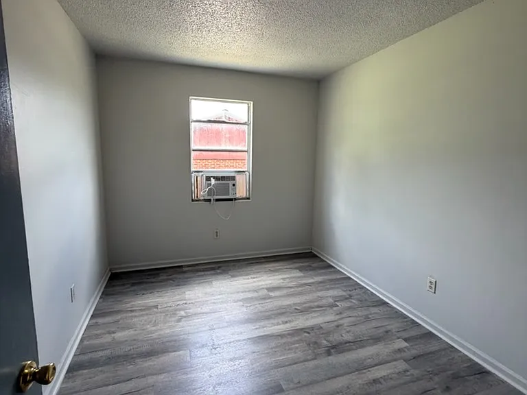 216 Horton Dr #B — Photo 4
