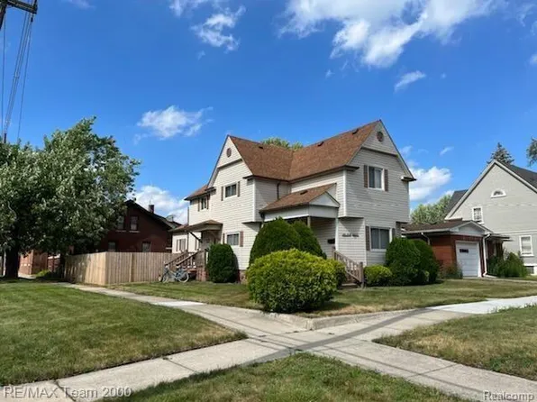 464 Elm St, Wyandotte, MI 48192