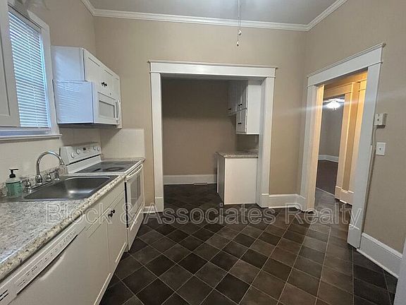 5th image of 1304 Bogart St