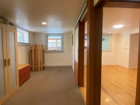 4th image of 815 N Douglas St