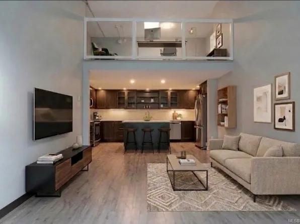 1005 McKenzie Ave #408, Saanich, BC V8X 4A9