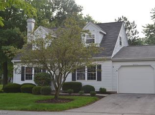 8772 Eastbrook Cir, Chagrin Falls, OH 44023