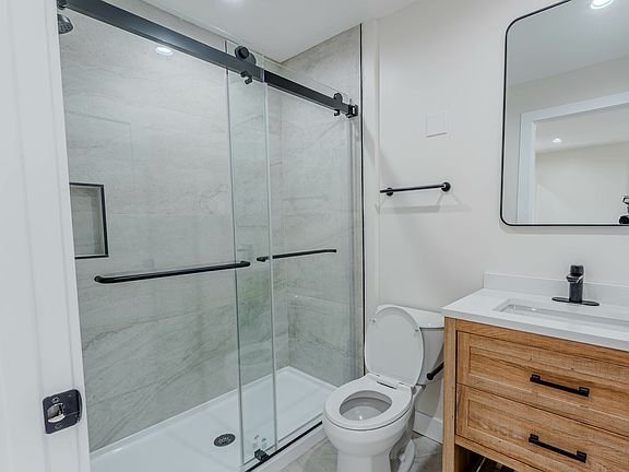 3rd image of 456 S Breed St #25