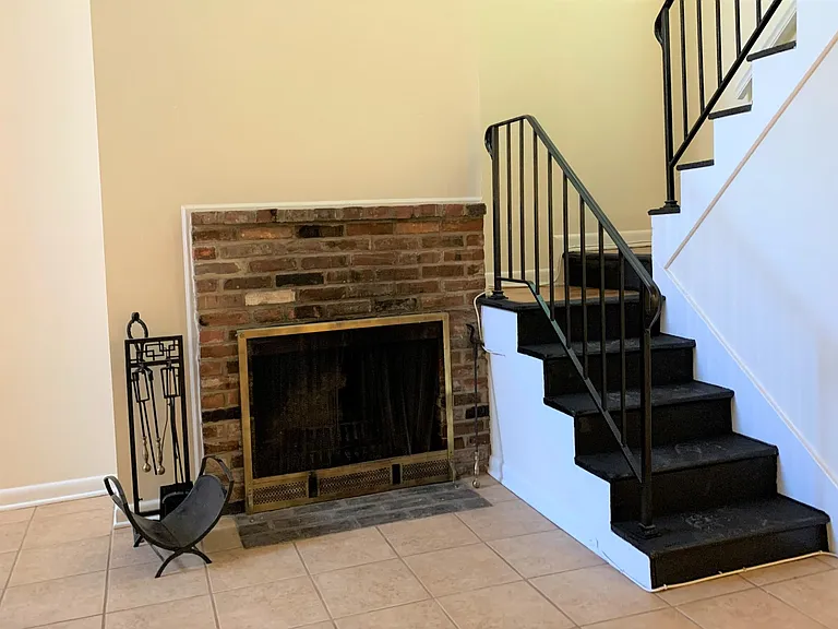 Non-functioning fireplace