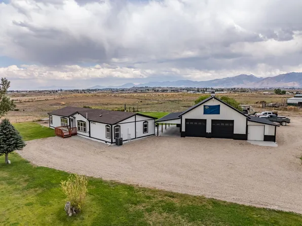 236 Nellie Ln, Spring Creek, NV 89815