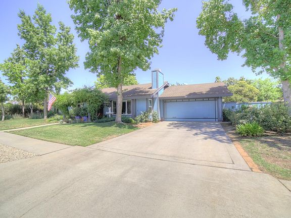 2nd image of 310 W Scott Ave