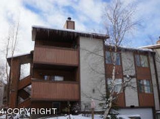 7568 Foxridge Way, Anchorage, AK 99518