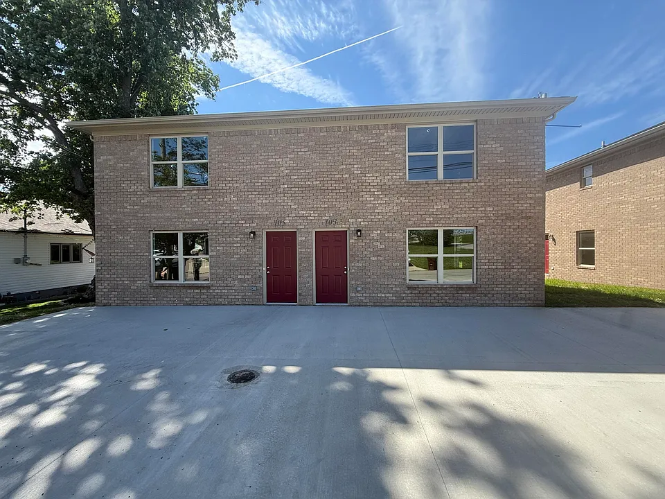 105 Valley St #105