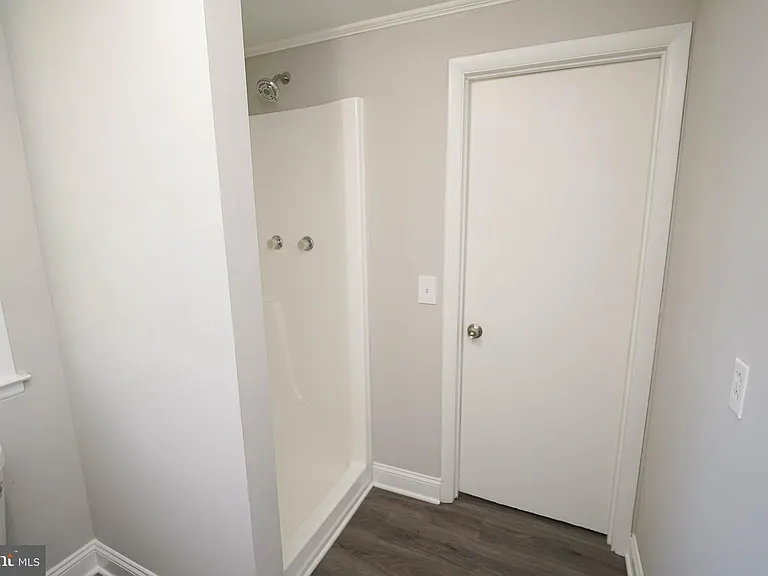221 Branch St — Photo 26