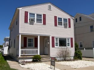 221 E Preston Ave, Wildwood Crest, NJ 08260
