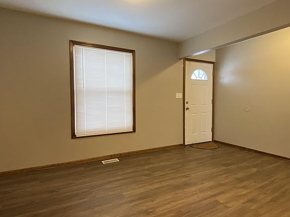 2nd image of 7870 Cottonwood Dr #7868