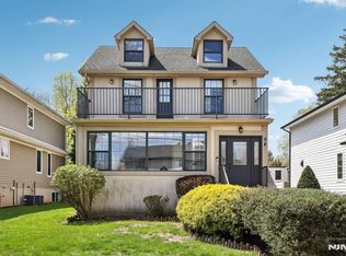 94 Westervelt Pl, Cresskill, NJ 07626