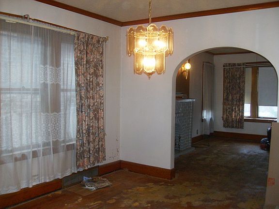 4th image of 3803 Kenilworth Ave