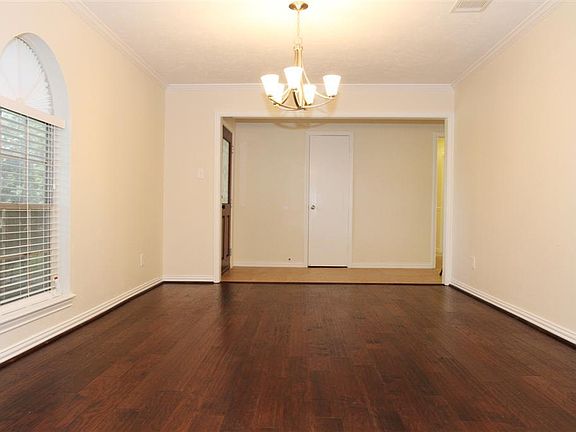 5th image of 5407 Brinkman St