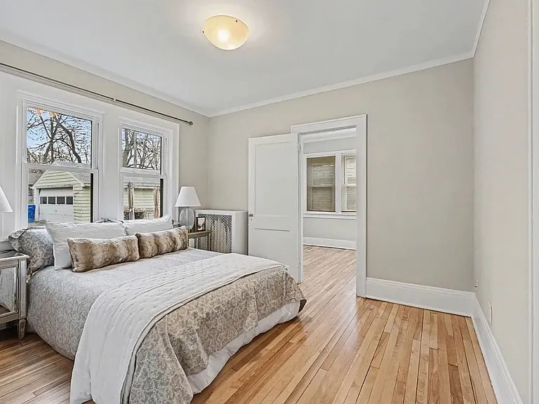 1550 Hague Ave #1 — Photo 11