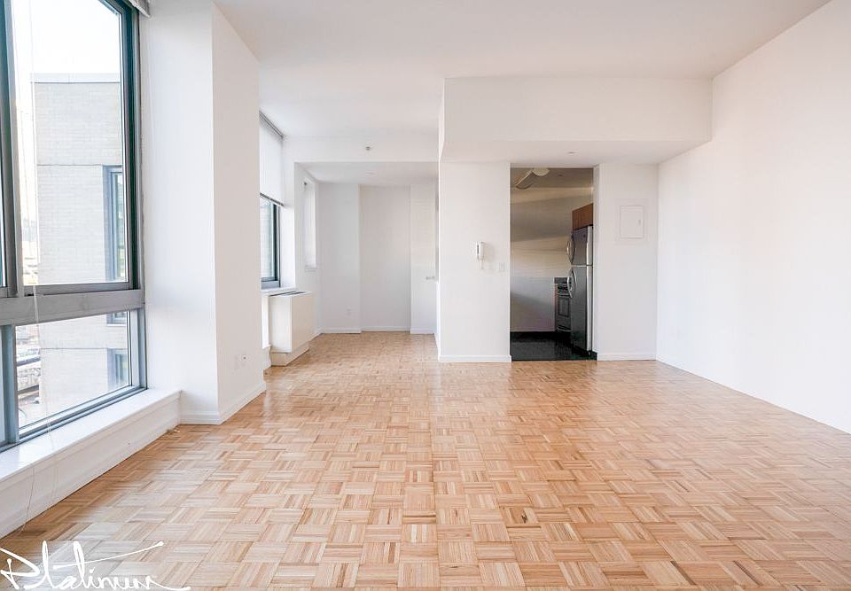 1st image of 455 W 37th St APT 310