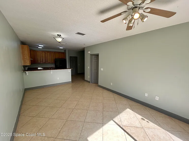 910 Twisting Branch Ct — Photo 7