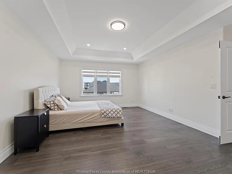 601 Holburn St — Photo 21
