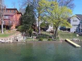 4067 Lotus Dr, Waterford, MI