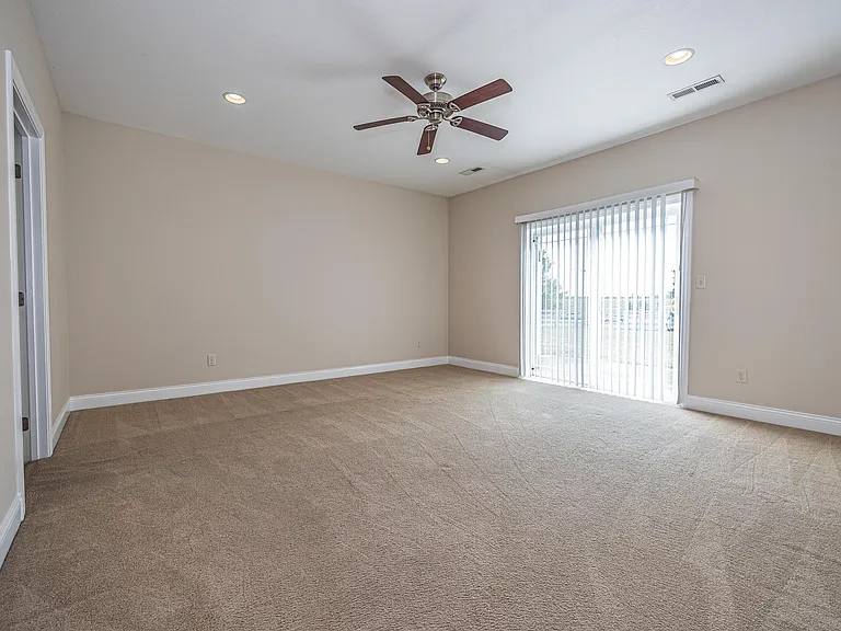 4545 Downey St — Photo 15