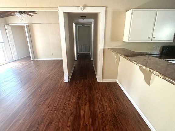 3rd image of 415 Circle Dr NE #Sw-112a